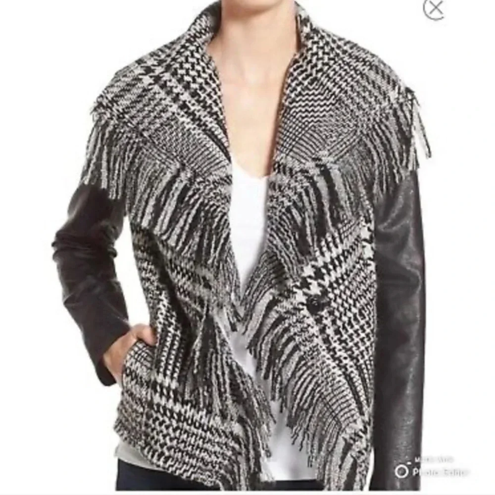 XS guess sweater faux leather with fringe on front classic and stylish​